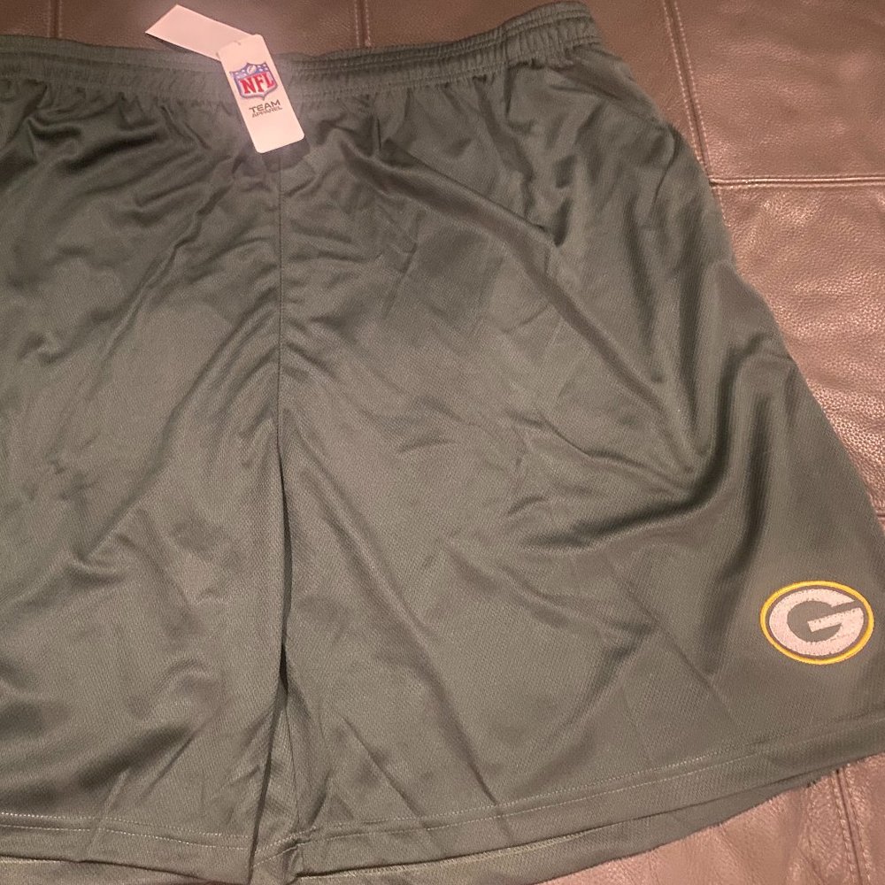 Majestic brand GREEN BAY PACKERS Men's BIG & TALL SHORTS Sz 4XL,5XL New w tags